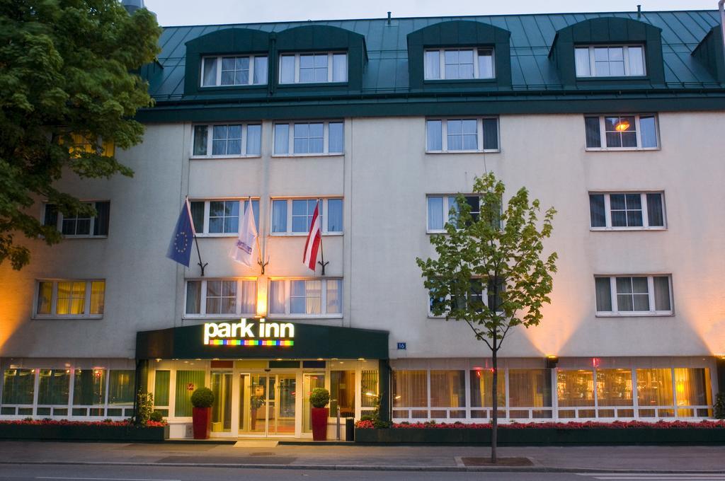 Park Inn By Radisson Uno City Βιέννη Εξωτερικό φωτογραφία